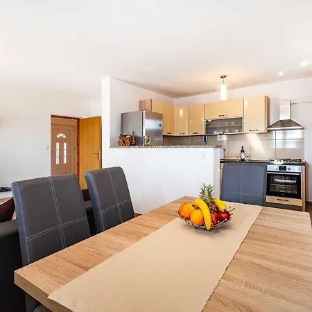 Apartment Anka Maslenica
